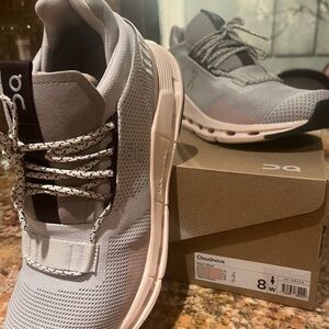 On Cloud women’s sneakers, Cloudnova…sz 8